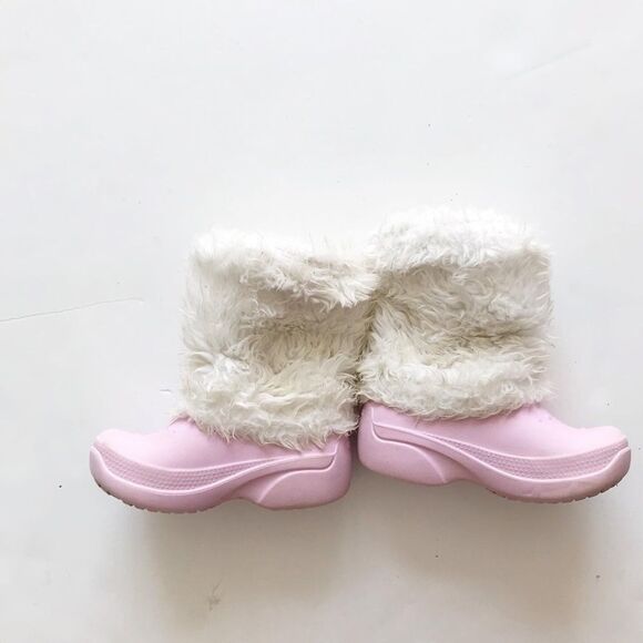 Crocs pink faux fur boots GUC size 8/9 - Picture 2 of 7